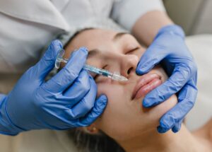 Ácido-hialurónico-en-labios.-Cuidados-y-consejos